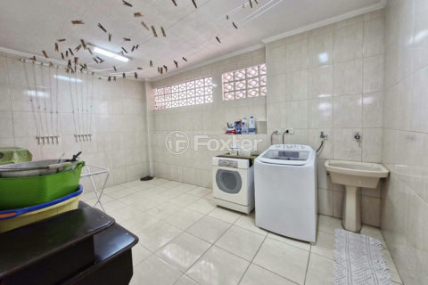 Image 25 - 1033277