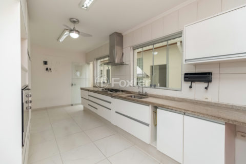 Image 35 - 1033294