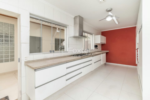 Image 33 - 1033294