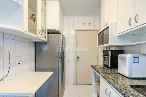 Image 21 - 1033298