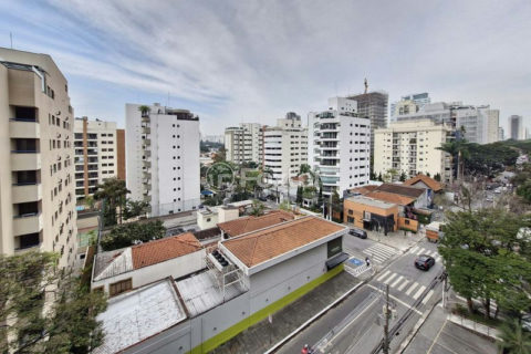 Image 6 - 1033302