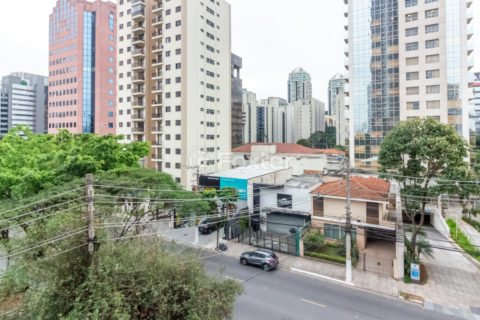 Image 11 - 1033308