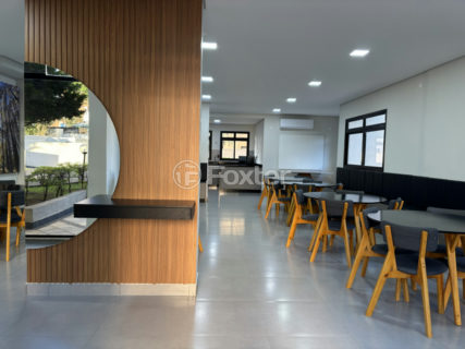 Image 32 - 1033311
