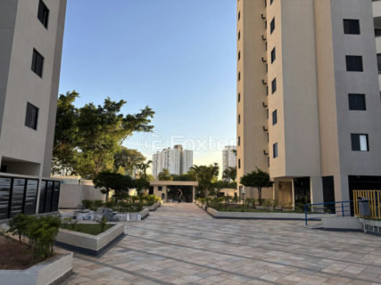 Image 37 - 1033311