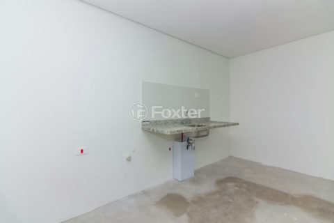 Image 10 - 1033313