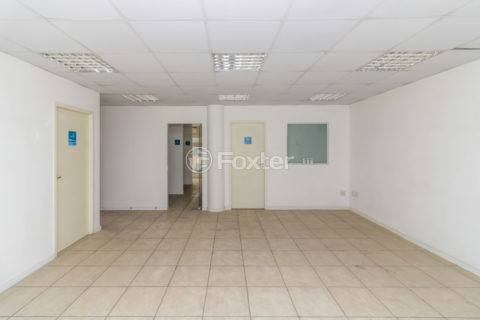 Image 4 - 1033314