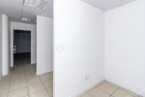 Image 8 - 1033314