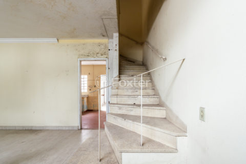 Image 9 - 1033318
