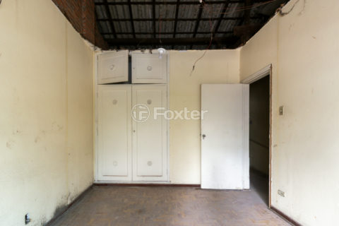 Image 35 - 1033318
