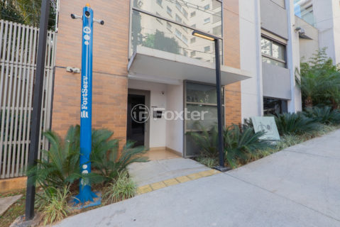 Image 24 - 1033320