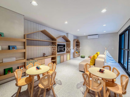 Image 32 - 1033326
