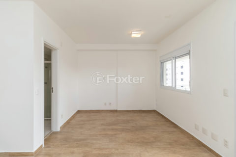 Image 21 - 1033327