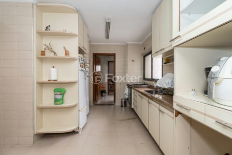 Image 25 - 1033330