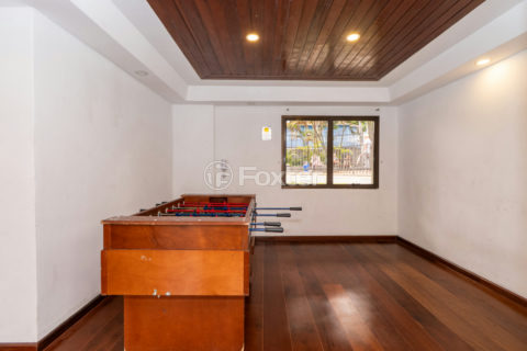 Image 32 - 1033330