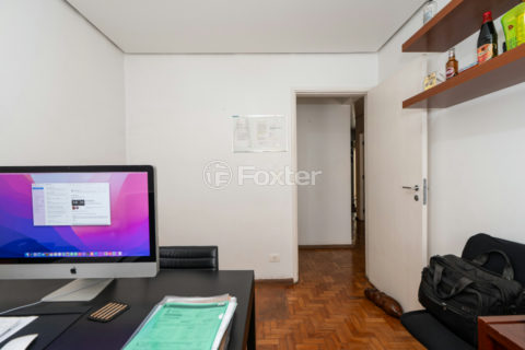 Image 20 - 1033332