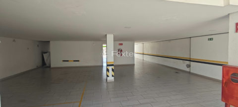 Image 68 - 1033334