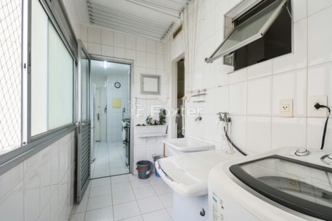 Image 37 - 1033337