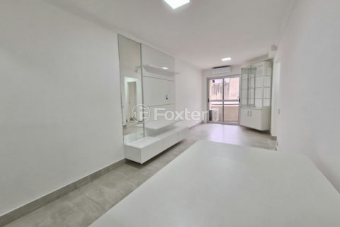 Image 9 - 1033341