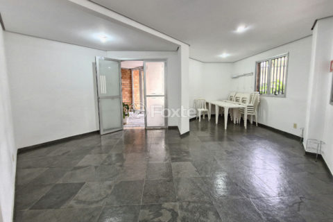Image 33 - 1033341