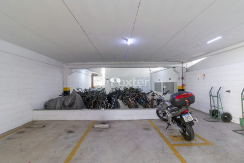 Image 46 - 1033344