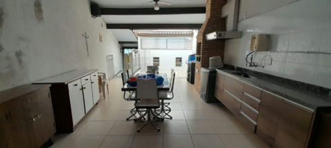 Image 42 - 1033345