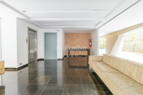 Image 46 - 1033351
