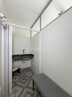 Image 9 - 1033357