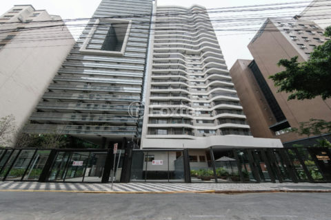 Image 25 - 1033358