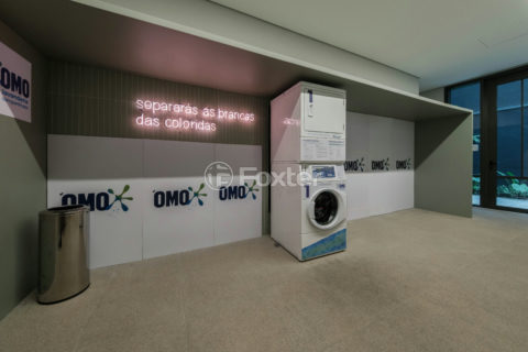Image 29 - 1033358