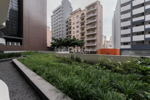 Image 32 - 1033358