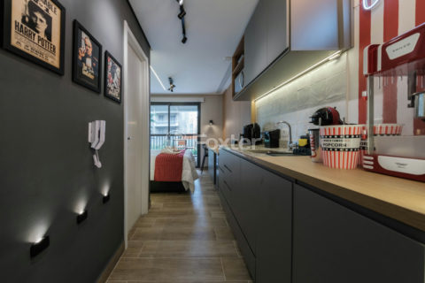 Image 11 - 1033358
