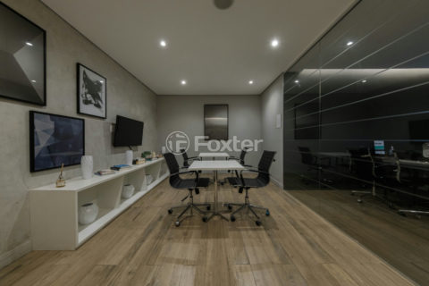 Image 23 - 1033362
