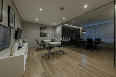 Image 22 - 1033362