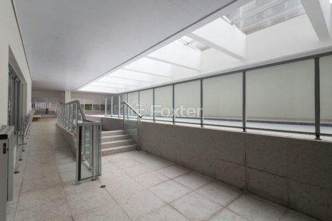Image 35 - 1033371