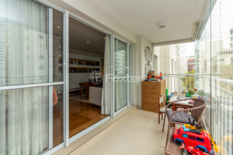 Image 35 - 1033374