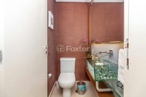 Image 33 - 1033374