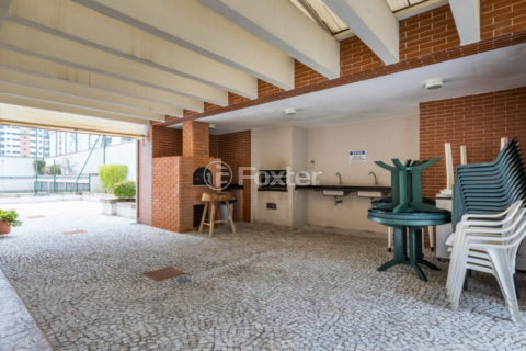 Image 37 - 1033376