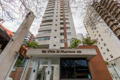 Image 44 - 1033376