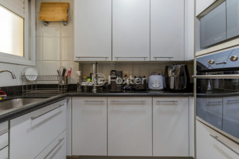 Image 29 - 1033376