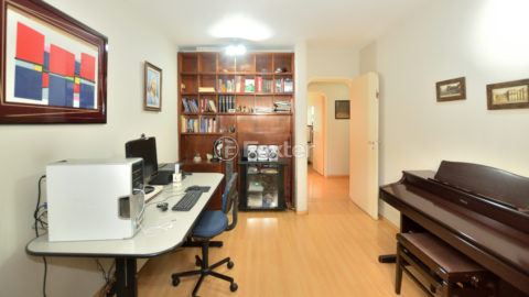 Image 34 - 1033380