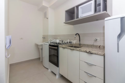 Image 7 - 1033386
