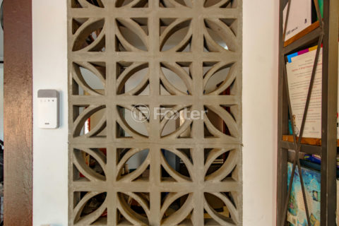 Image 9 - 1033389