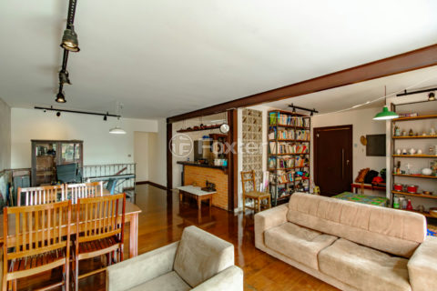Image 33 - 1033389