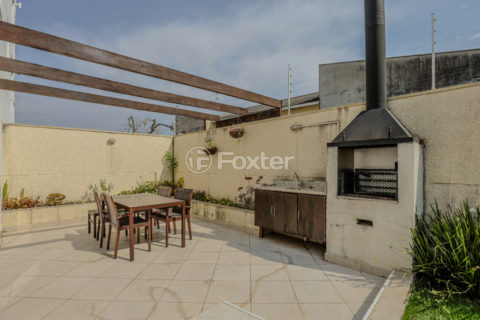 Image 35 - 1033391