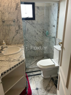 Image 30 - 1033392