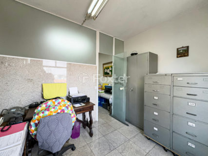 Image 8 - 1033393
