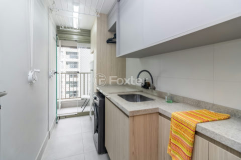 Image 30 - 1033403