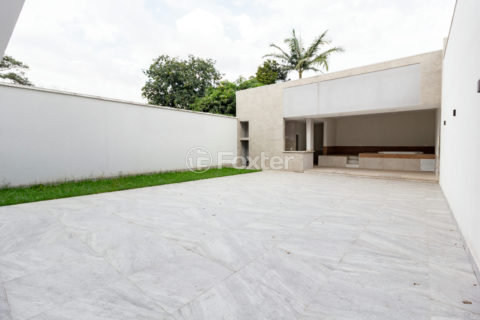 Image 16 - 1033408
