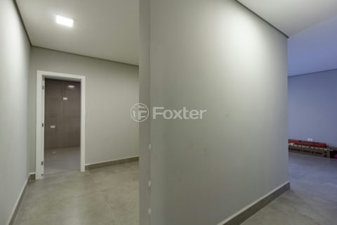 Image 27 - 1033408