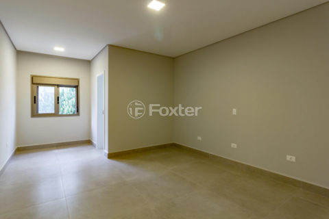 Image 38 - 1033408